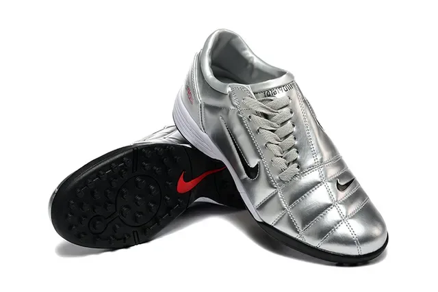 Nike Total 90 III Argent Noir Rouge Chaussures de Football Turf 6