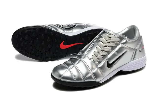 Nike Total 90 III Argent Noir Rouge Chaussures de Football Turf 7