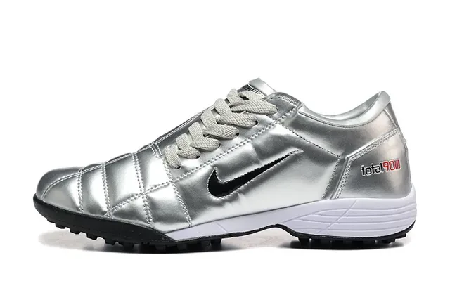 Nike Total 90 III Argent Noir Rouge Chaussures de Football Turf 10