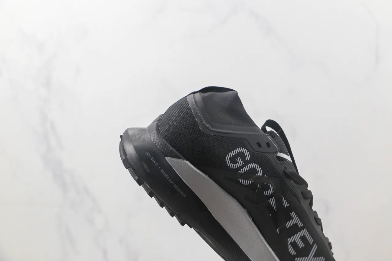 Nike Trail Black Gray Mesh And Synthetic Upper GORE-TEX Waterproofing Running Shoes 5