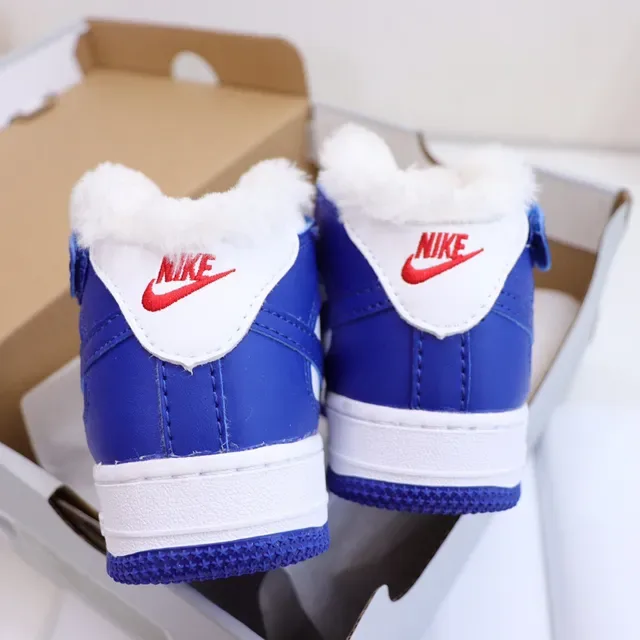 Nike White Black High-Top Padded Collar Lifestyle Sneakers 24