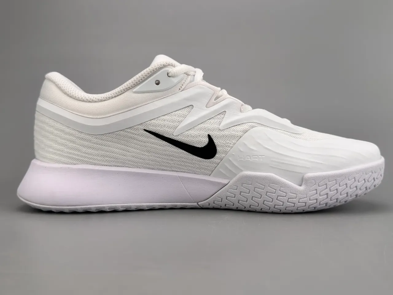 Nike White Black Mesh Upper Swoosh Accent Lifestyle Sneakers 10