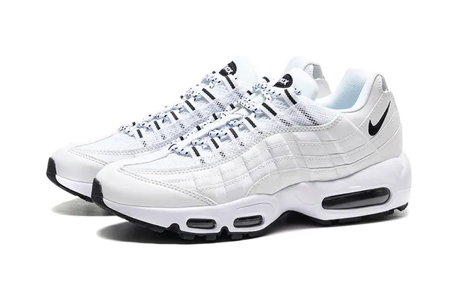 Nike White Black Quilted Upper Visible Air Cushioning Lifestyle Sneakers 5