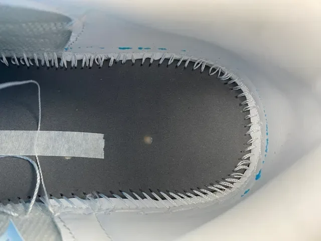Nike Sneakers Lifestyle Blancs Bleus avec Partie Supérieure Synthétique Embossé Crocodile Contraste Cyan Swoosh 8