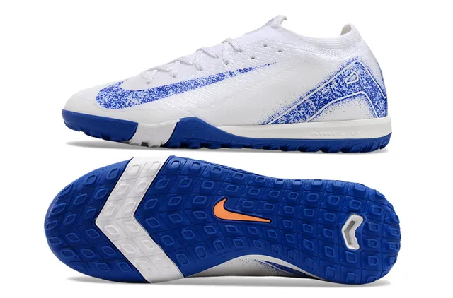 Nike chaussures de football avec upper en knit blanc et bleu, overlay de spray-graphic pour gazon 6