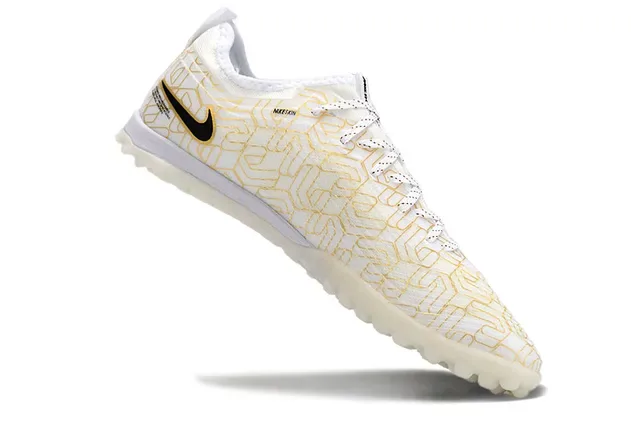 Nike Chaussures de football turf upper en maille blanc et doré impression géométrique 2