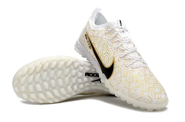 Nike Chaussures de football turf upper en maille blanc et doré impression géométrique 4