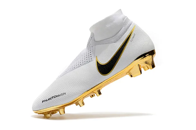 Nike Chaussures de football blanc doré coupe basse ajustement chaussette empeigne Flyknit surface artificielle 4