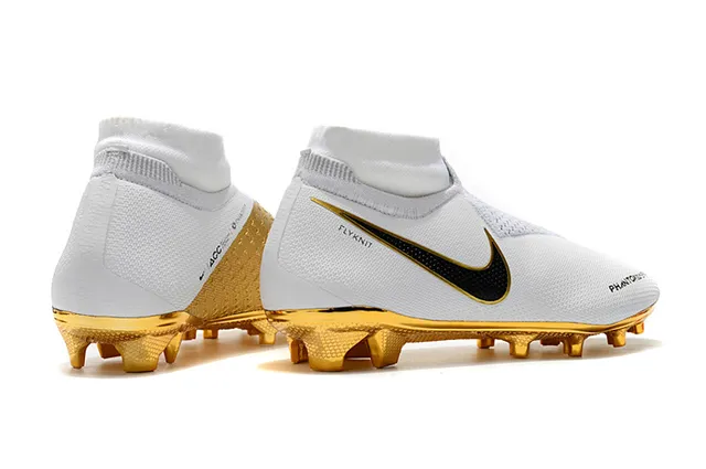 Nike Chaussures de football blanc doré coupe basse ajustement chaussette empeigne Flyknit surface artificielle 10