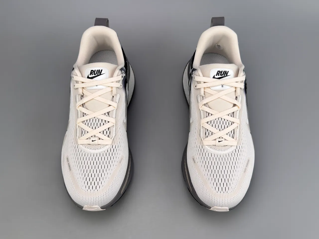 Nike White Gray Engineered Mesh Upper Black Camo-Pattern Overlay Running Shoes 9