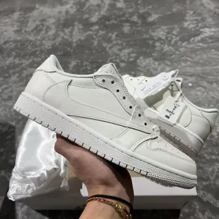 Nike White Gray Low-Top Full Leather Lifestyle Sneakers