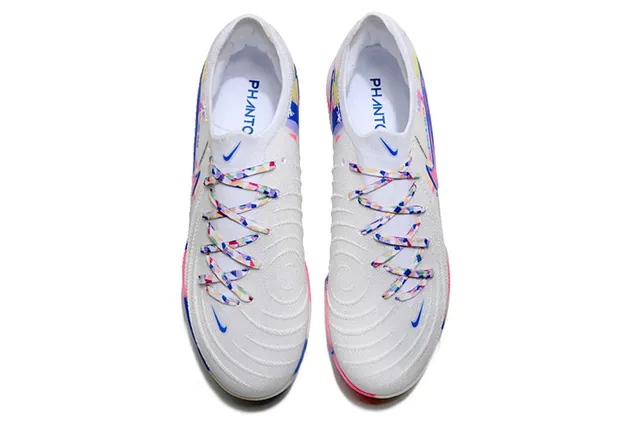 Nike White Multicolor Low-Cut Flyknit Upper Sneakers 2