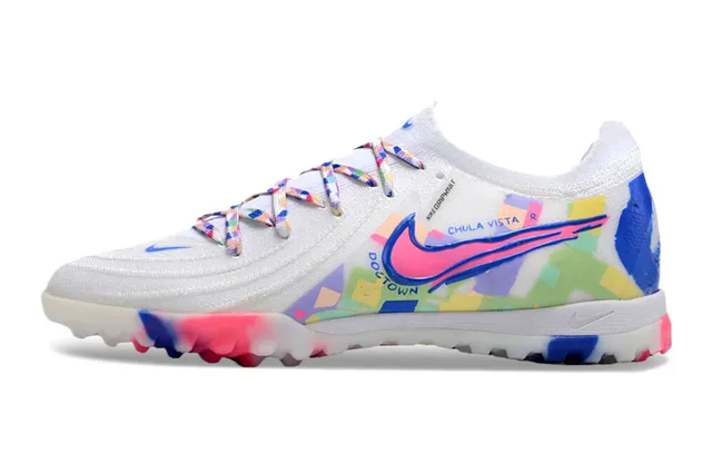 Nike White Multicolor Low-Cut Flyknit Upper Sneakers 8