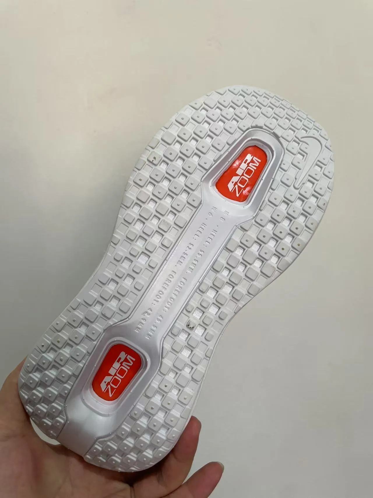 Nike White Orange Mesh Upper Visible Air Units Lifestyle Sneakers 2