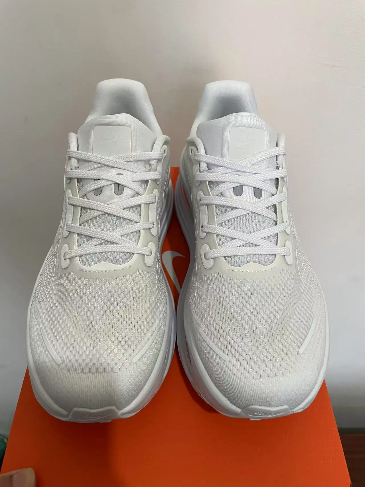 Nike White Orange Mesh Upper Visible Air Units Lifestyle Sneakers 3