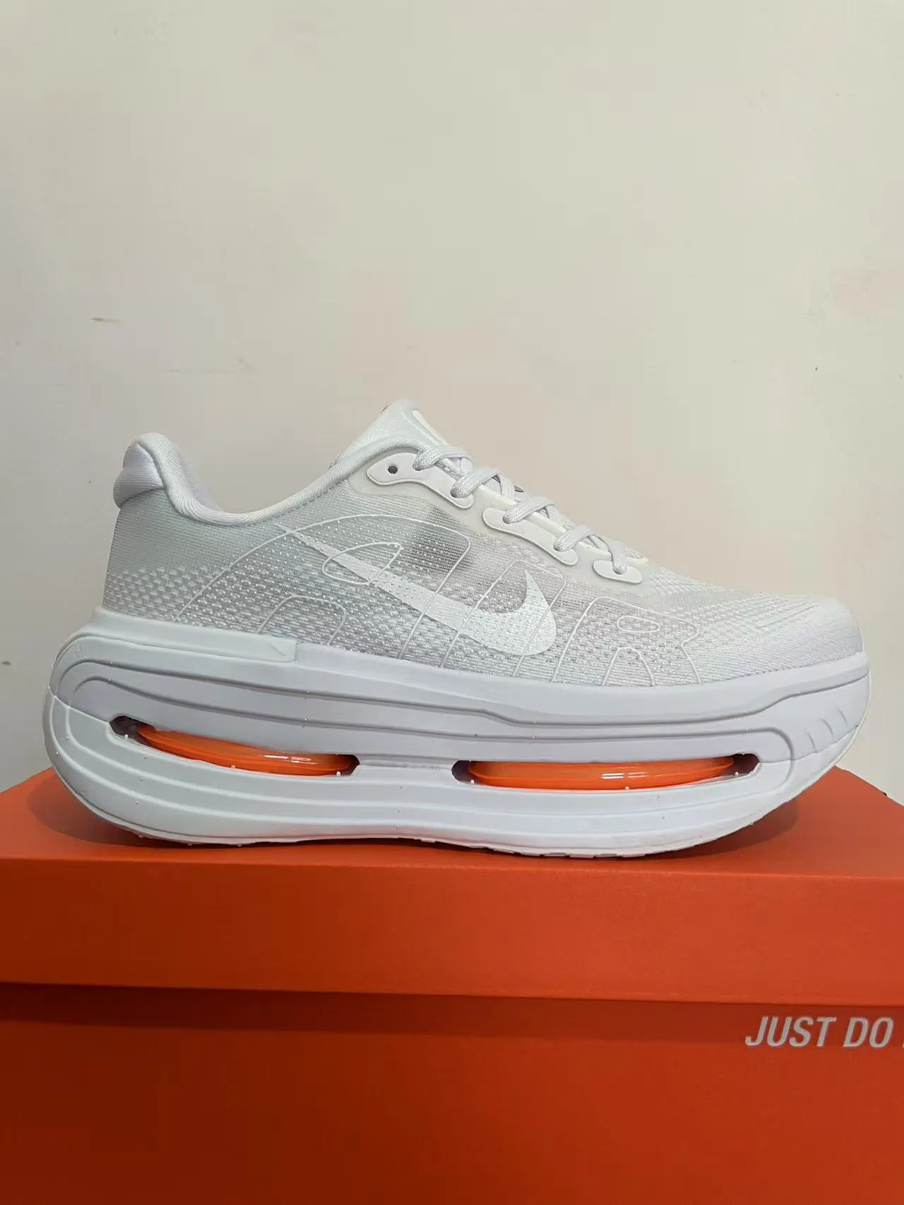 Nike White Orange Mesh Upper Visible Air Units Lifestyle Sneakers 6