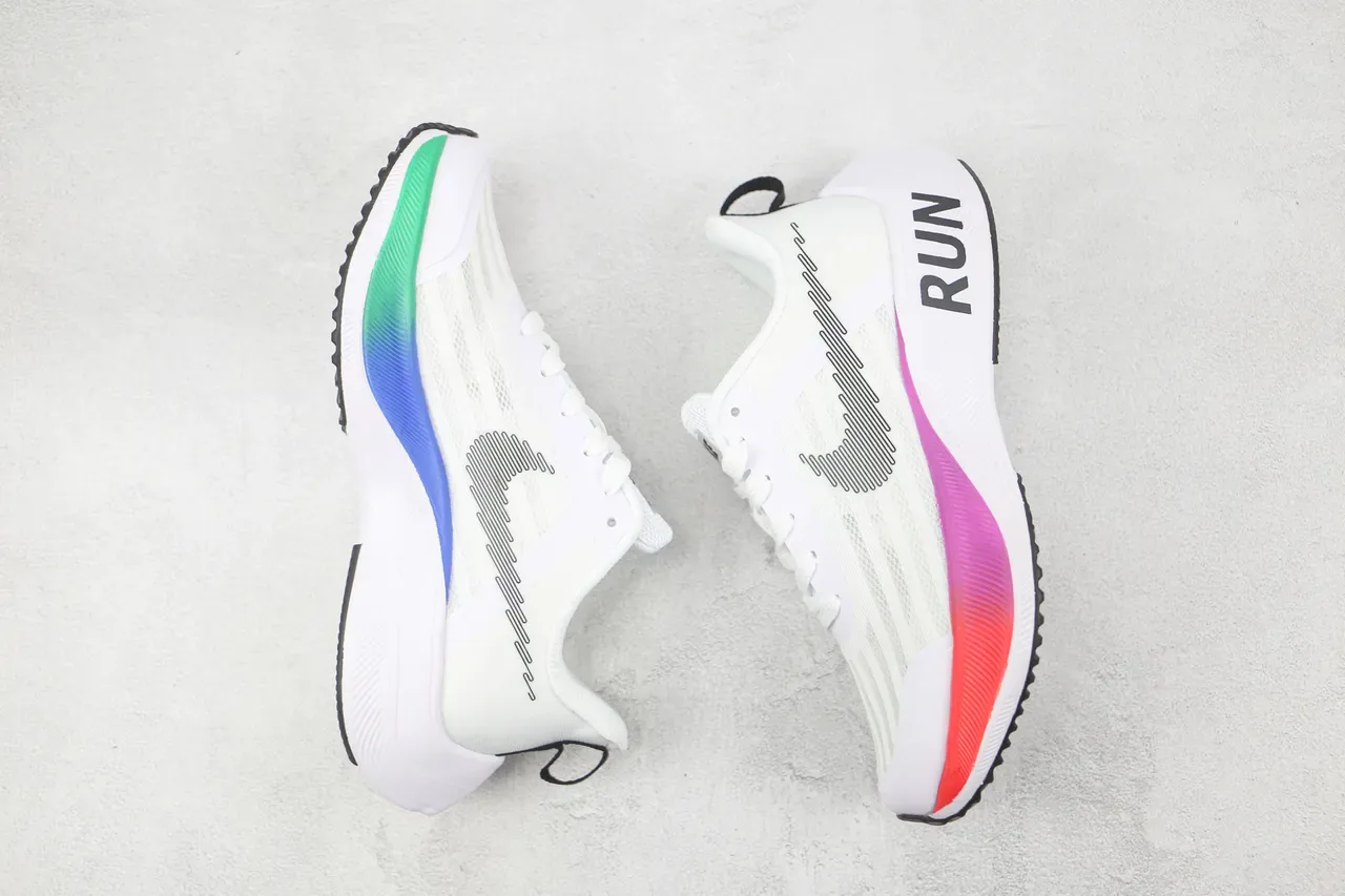 Nike White Pink Engineered Mesh Upper Gradient Midsole Running Shoes 9