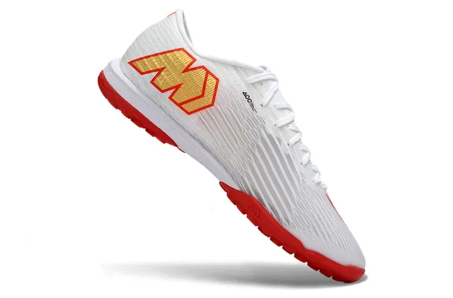 Nike sapatos de futebol turf branco e vermelho Flyweave Knit upper gradient Swoosh overlay 2