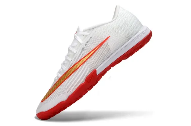 Nike sapatos de futebol turf branco e vermelho Flyweave Knit upper gradient Swoosh overlay 3