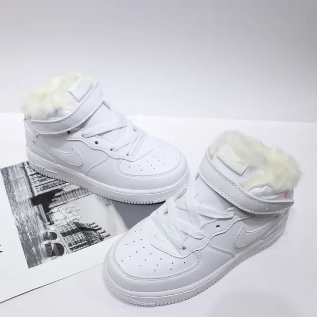 Nike White Red High-Top Fur-Lined Collar Lifestyle Sneakers 20