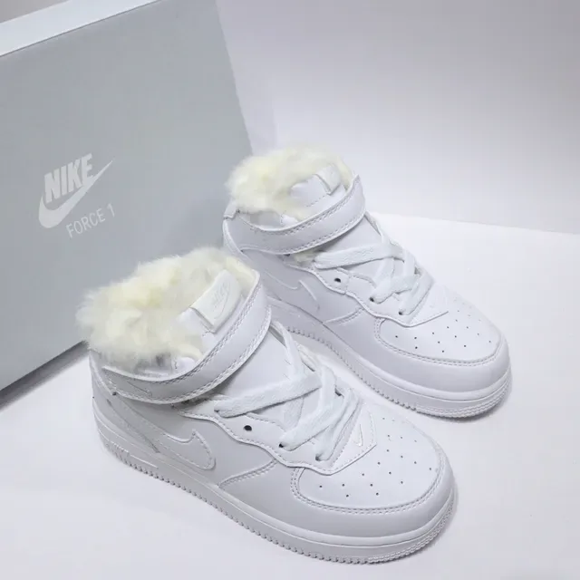 Nike White Red High-Top Fur-Lined Collar Lifestyle Sneakers 22