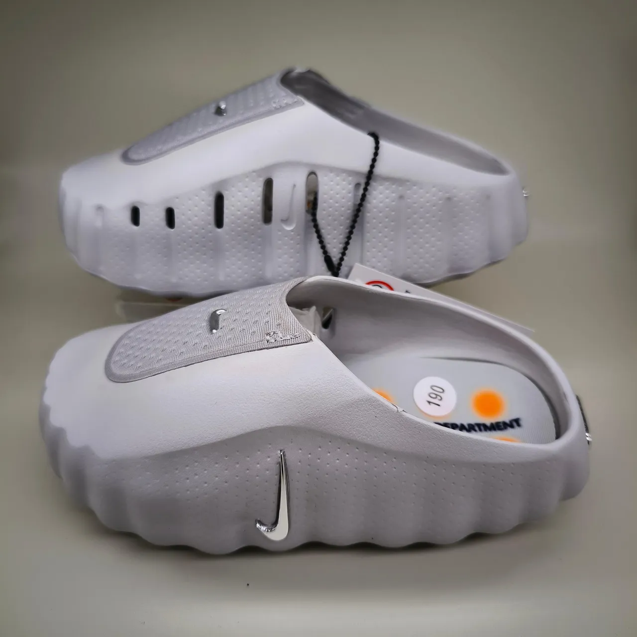 Nike White Silver Perforated Mesh Upper Molded Ridged Sole Clog 10