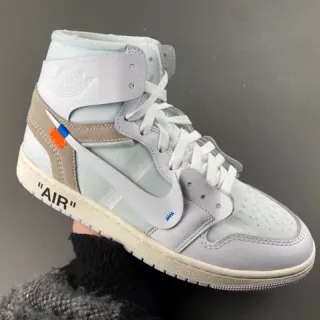 Nike x Off-White Air Jordan 1 浅灰解构篮球鞋