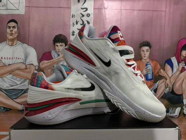 Nike Année du Lapin Blanc Multicolore Haut en Textile Supérieur Chaussures de basket-ball 1