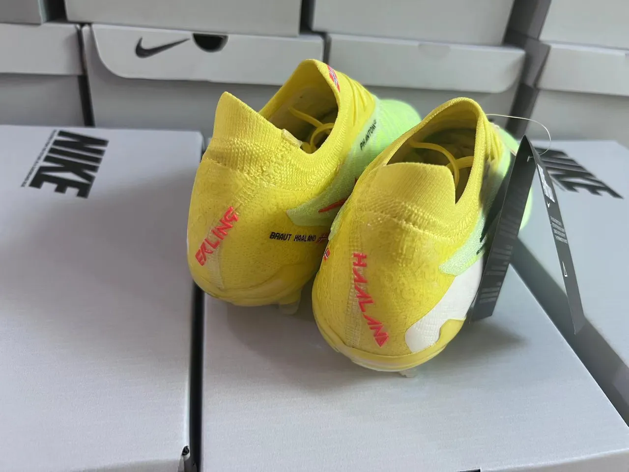 Nike Yellow Green Knit Upper Asymmetrical Lacing Firm-Ground Soccer Shoes 9