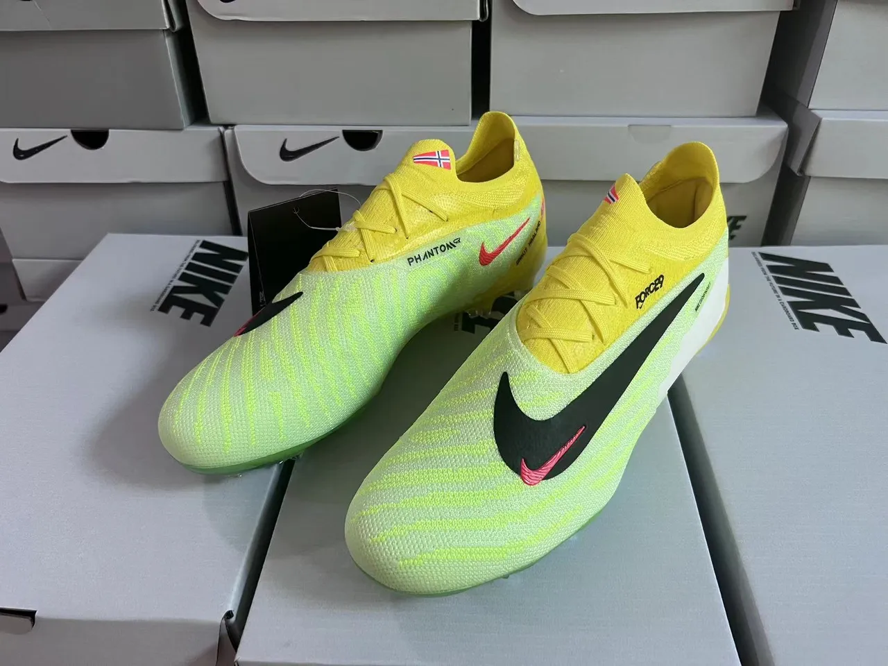 Nike Yellow Green Knit Upper Asymmetrical Lacing Firm-Ground Soccer Shoes 14