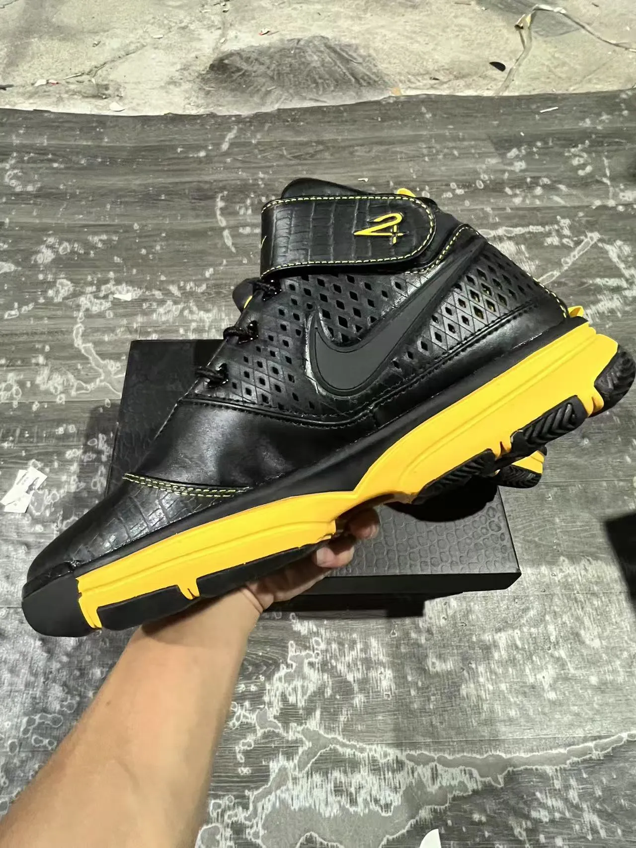 Nike Zoom Kobe IV Black Yellow Basketball Shoes 5