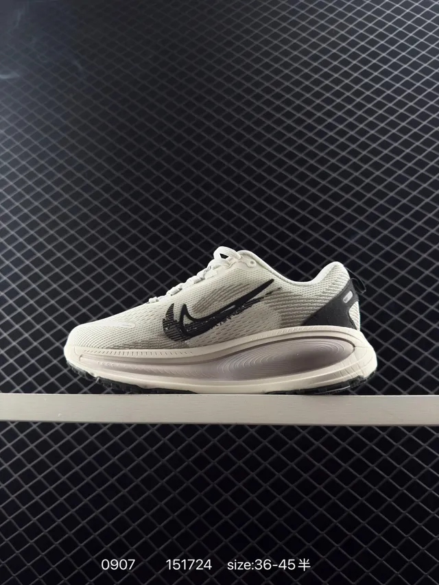 Nike ZoomX Beige Pink Chaussures de course avec upper en maille respirante et bande de media suela de pleine longueur 3