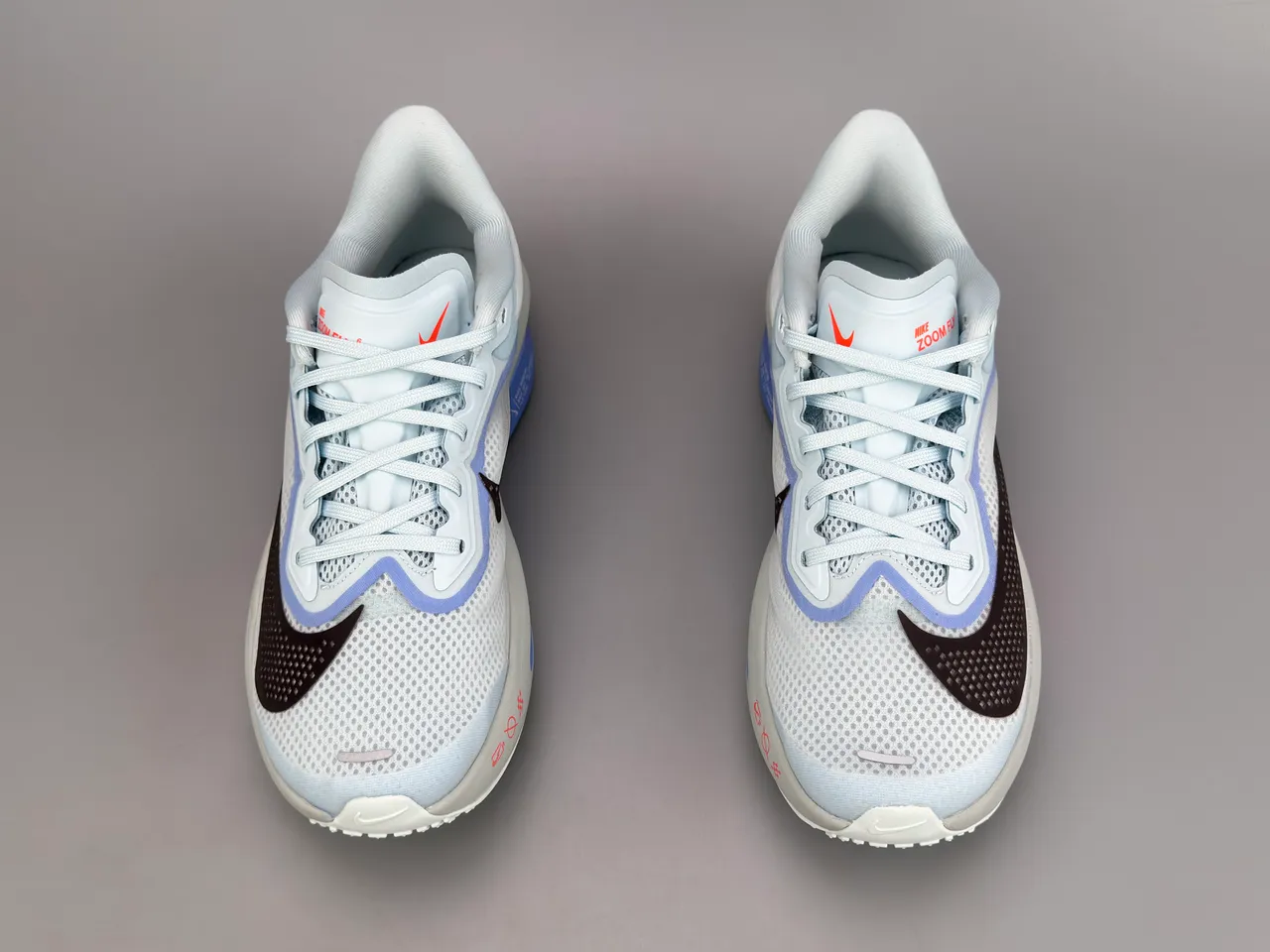 Nike ZoomX Blue Red Engineered Mesh Upper Sculpted Multi-Density Midsole Running Shoes 3