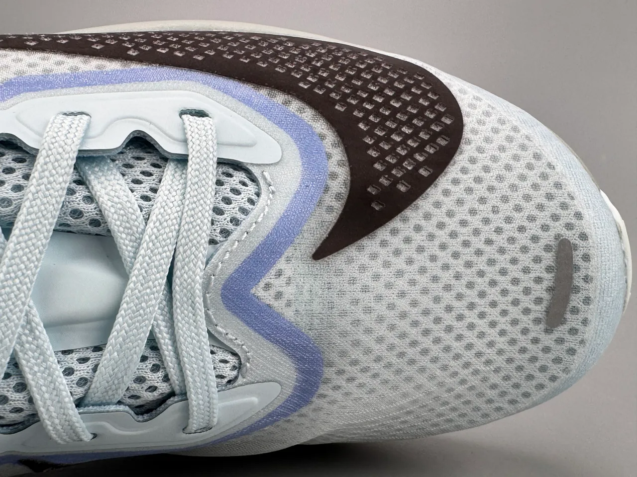 Nike ZoomX Blue Red Engineered Mesh Upper Sculpted Multi-Density Midsole Running Shoes 8
