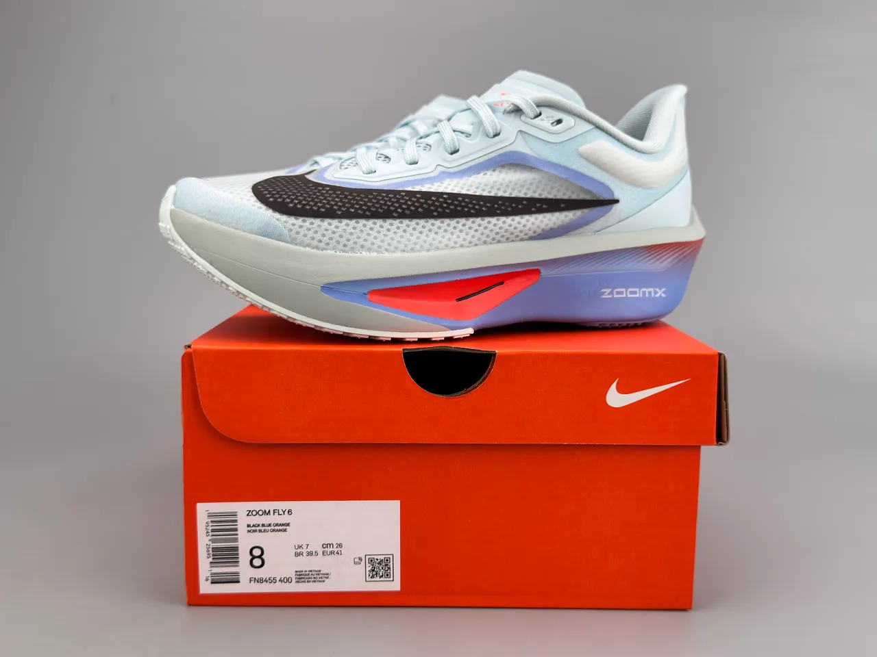 Nike ZoomX Blue Red Engineered Mesh Upper Sculpted Multi-Density Midsole Running Shoes 10