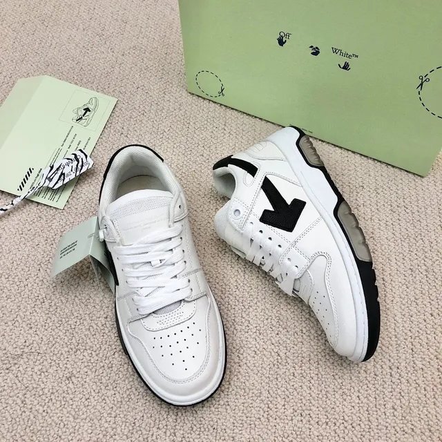 Off-White Arrow Black Tênis de Estilo de Vida de Baixo Corte com Bico Perfurado 4