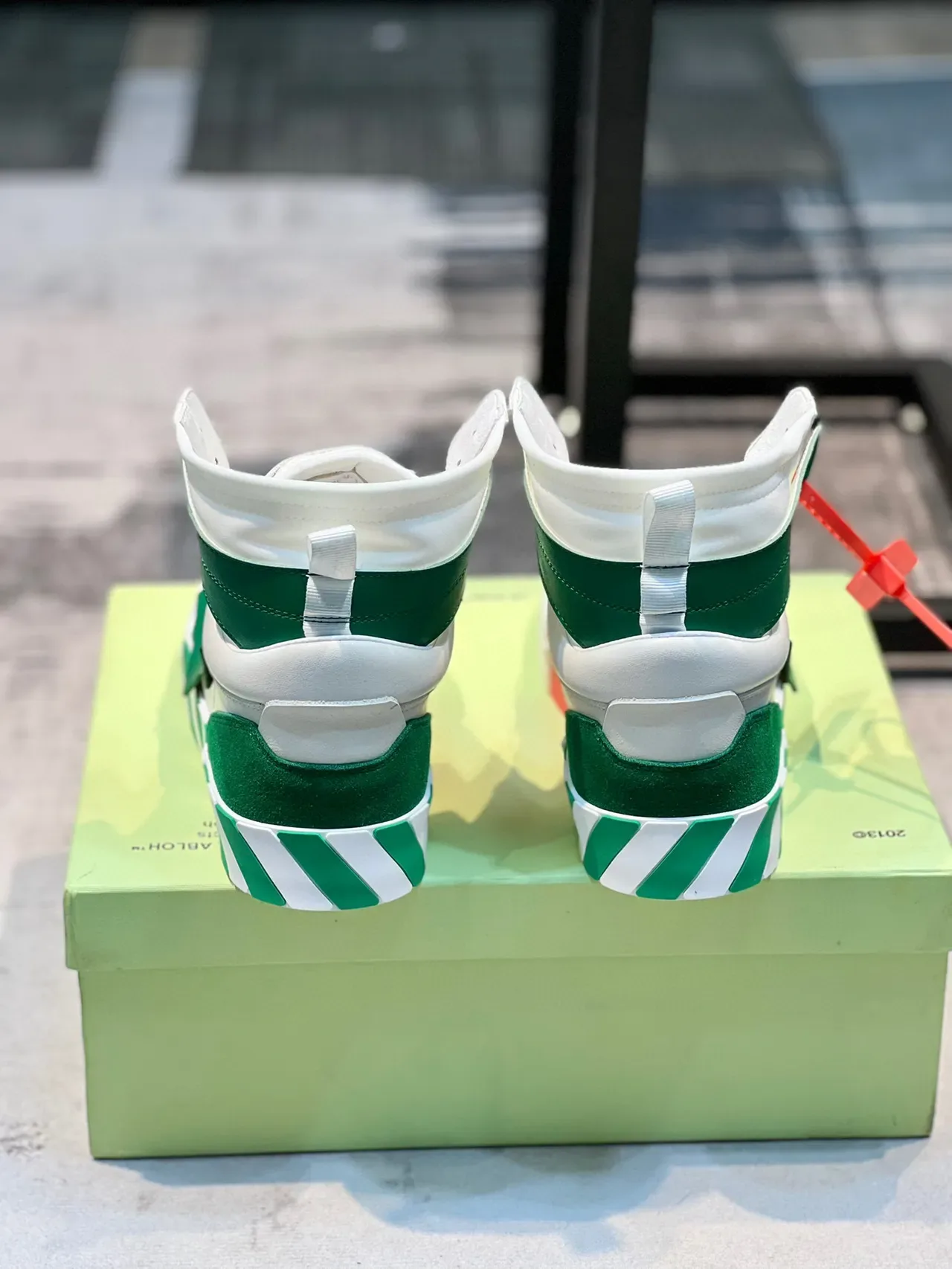Off-White Arrow Green Baskets Lifestyle Hautes 2