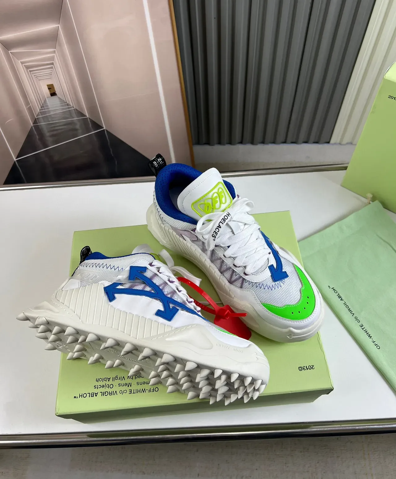 Off-White Blue Sole Diagonal Arrow Logo Chunky Sneakers 5