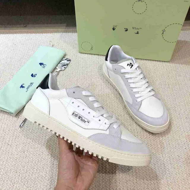 Off-White Fund Gray Tênis Lifestyle com Construção de Couro-Suede Painelado de Canote Baixo 10