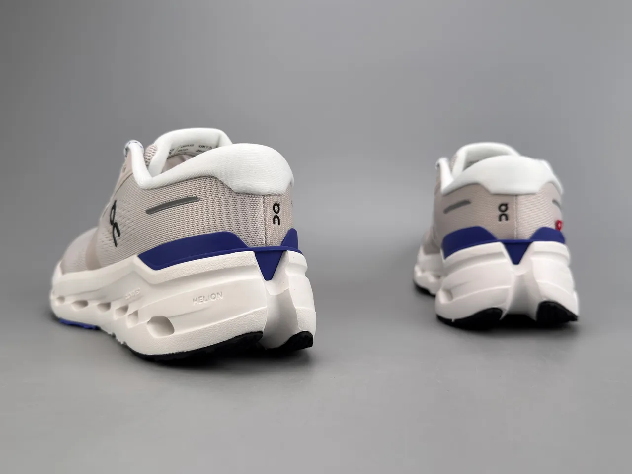 On Beige Blue Breathable Engineered Mesh Upper Open Hexagonal CloudTec Midsole Pods Running Shoes 7