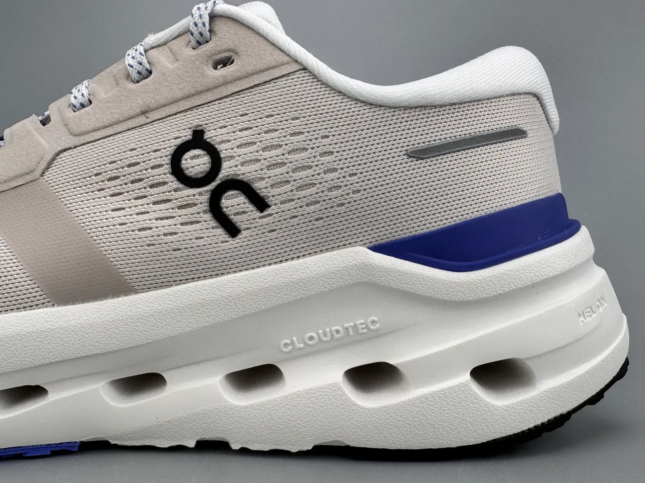 On Beige Blue Breathable Engineered Mesh Upper Open Hexagonal CloudTec Midsole Pods Running Shoes 8