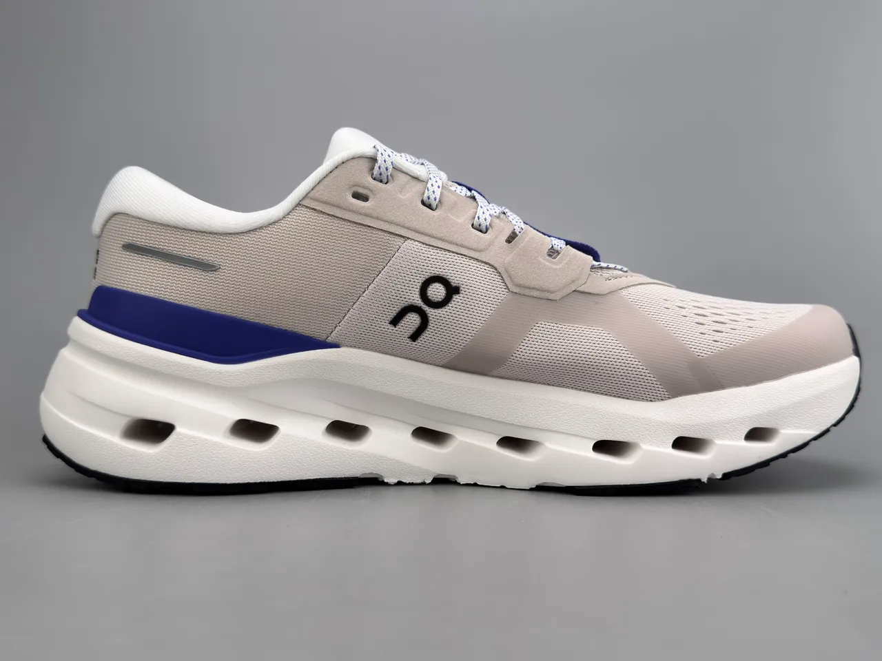 On Beige Blue Breathable Engineered Mesh Upper Open Hexagonal CloudTec Midsole Pods Running Shoes 10