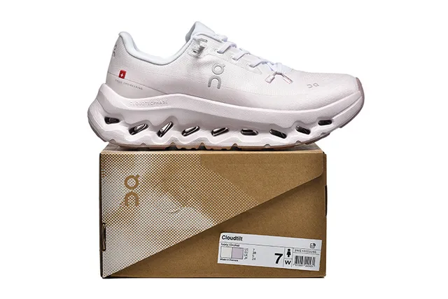 On Cloudmonster White Running Shoes 5