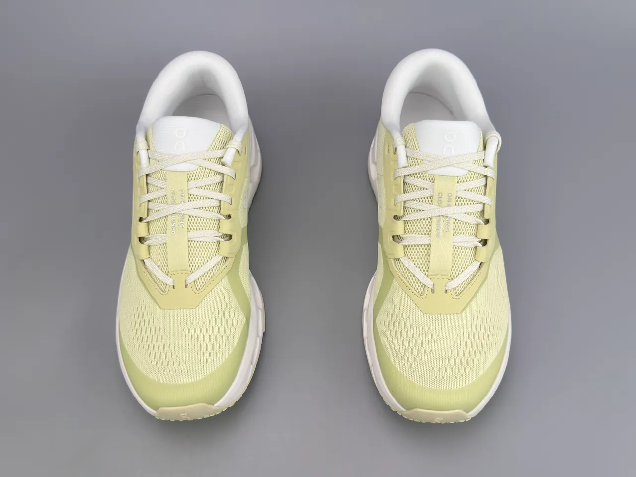 On Verde Blanco Superior de Malla Ingenieril Huecos CloudTec Mediasuela Pods Zapatos de Running 9