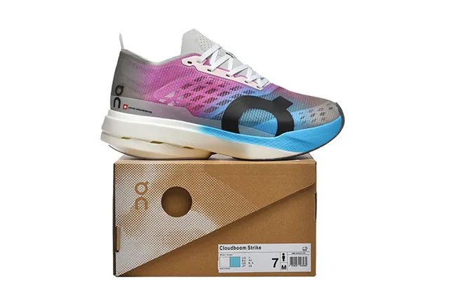 On Multicolor Blue Engineered Mesh Upper Gradient Color Blocking Running Shoes 5