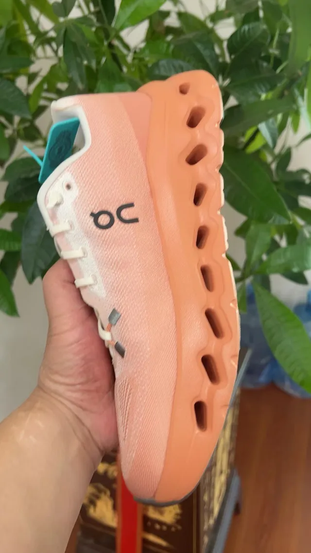 On Rose Beige Tige en Maille Ingénierisée Sculptée Terracotta Semelle Intermédiaire Chaussures de Course 9
