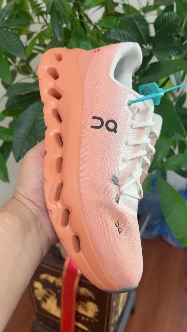 On Rose Beige Tige en Maille Ingénierisée Sculptée Terracotta Semelle Intermédiaire Chaussures de Course 10