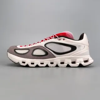 On सफेद भूरी सेगमेंटेड CloudTec Midsole Asymmetric Black Overlays Sneakers