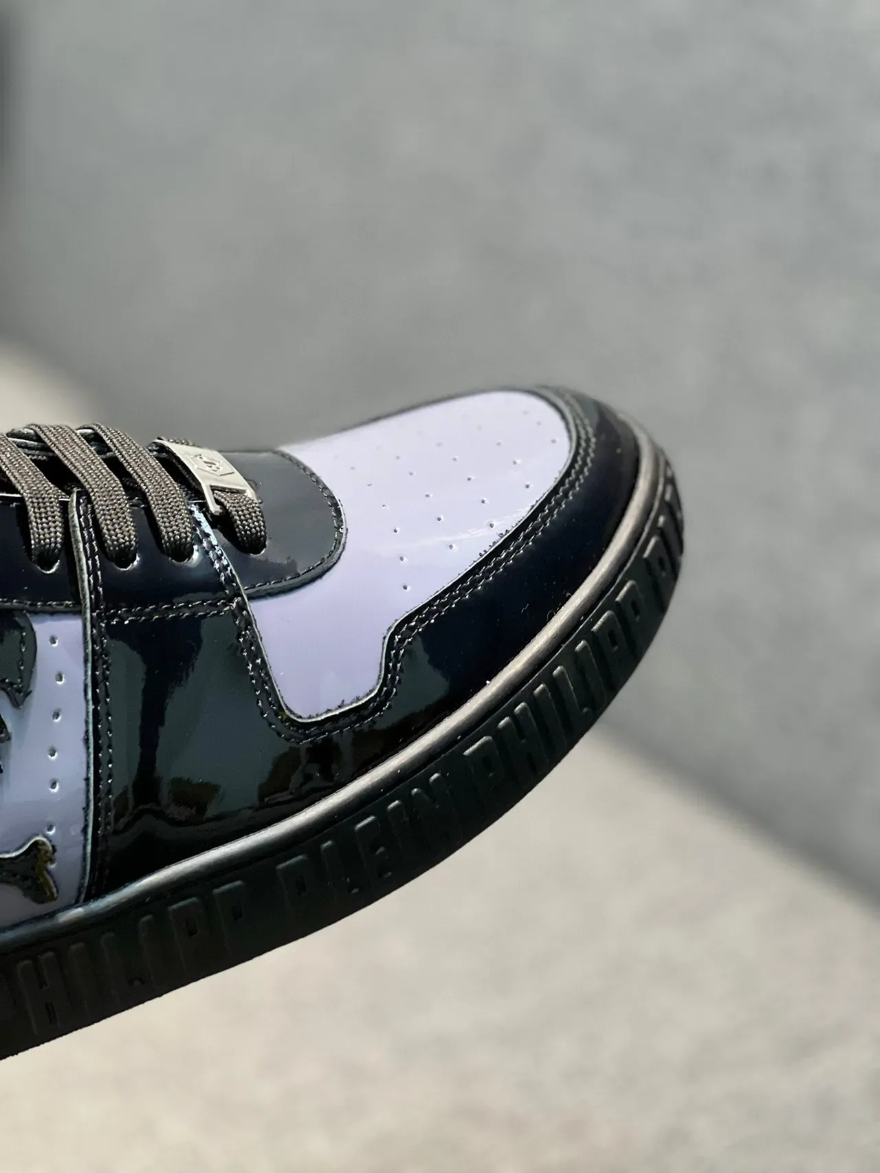 Philipp Plein Sneakers Lifestyle Noir Violet Hautes en Cuir Patenté 3