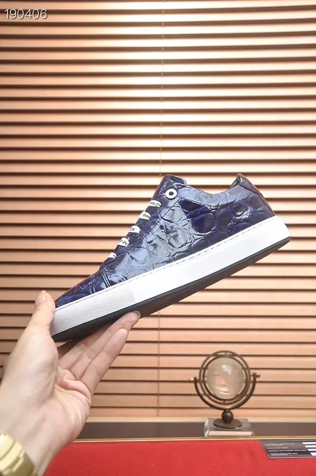 Philipp Plein Tênis Lifestyle de Couro com Embossagem de Crocodilo Azul e Branco com Cordões Trançados e Marca 5